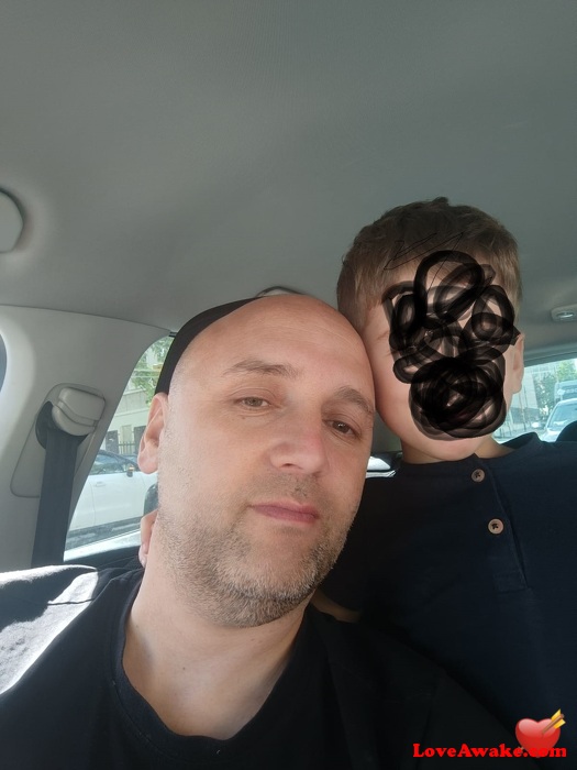 nonodz French Man from Paris