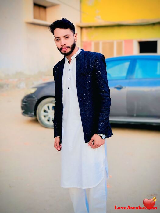 Ahasna Pakistani Man from Faisalabad