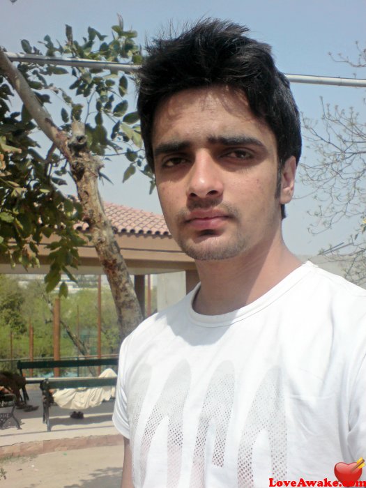 nomi3156 Pakistani Man from Lahore