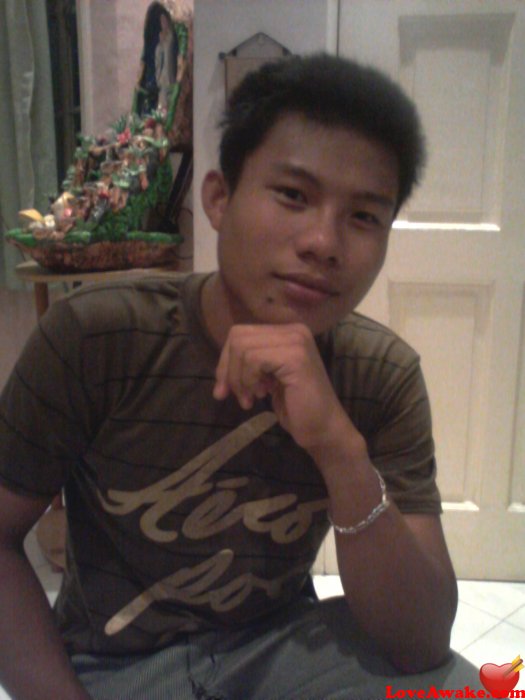 nixon22 Filipina Man from Cebu