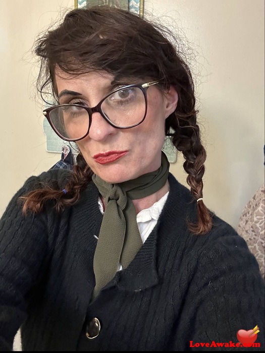 Twila1070 American Woman from Vienna