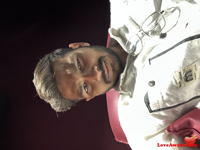 Pratipal9 Indian Man from Jamnagar