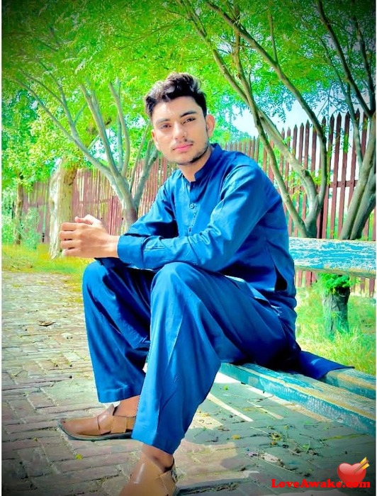Knowmebetter69 Pakistani Man from Jhang