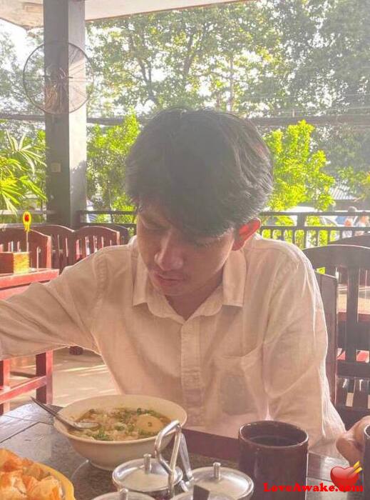 hightlight99 Myanmar Man from Yangon