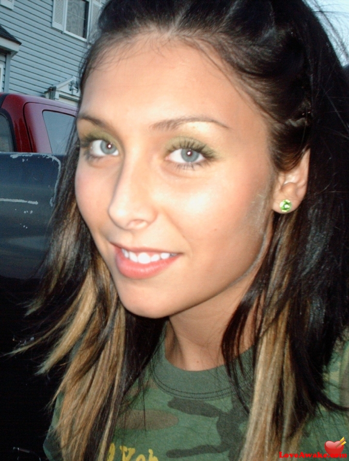 Laura1977 Australian Woman from Ipswich