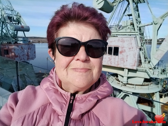 SinnaH Finnish Woman from Kouvola