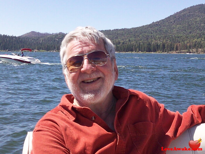 crichard0372 American Man from Big Bear Lake