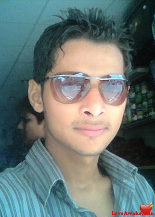 faizy5 Pakistani Man from Karachi