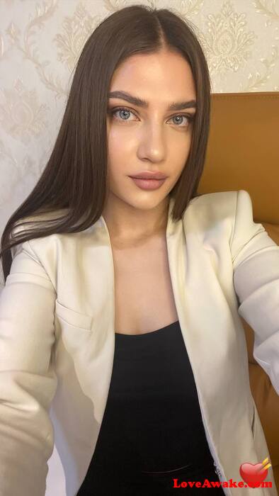 Elsi Croatian Woman from Zagreb