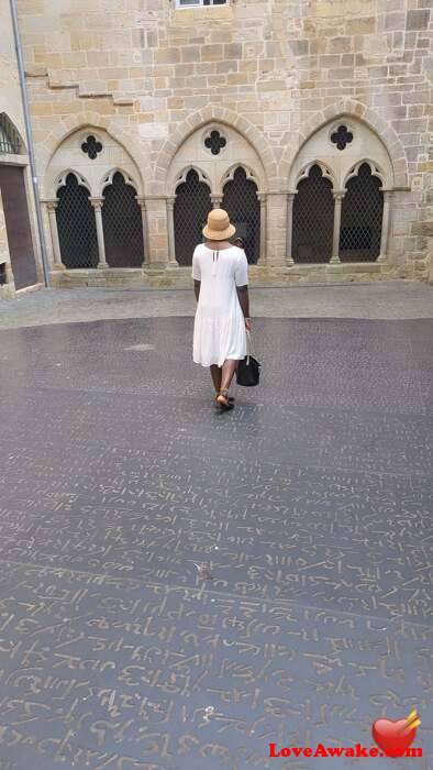 Aishat1997 French Woman from Rodez