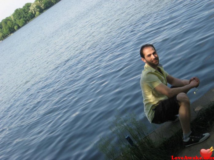 omar459 Romanian Man from Bucharest = Bucuresti