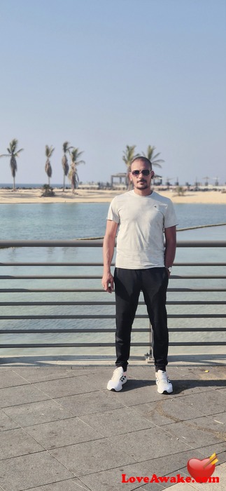 A77meed Egyptian Man from Cairo = El Qahira (= Cairo)