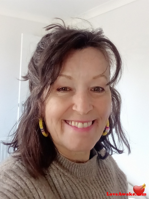 Alibay UK Woman from Locks Heath