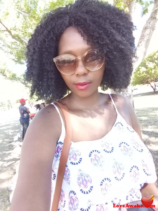 Ceendy African Woman from East London