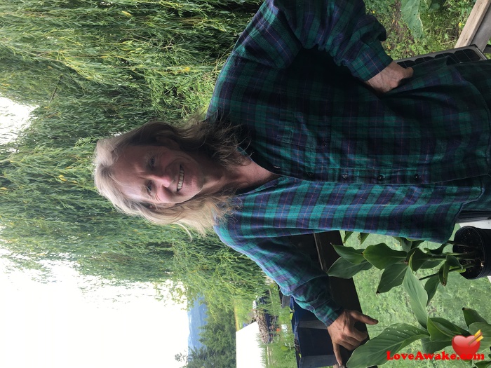 happyhillman Canadian Man from Salmon Arm