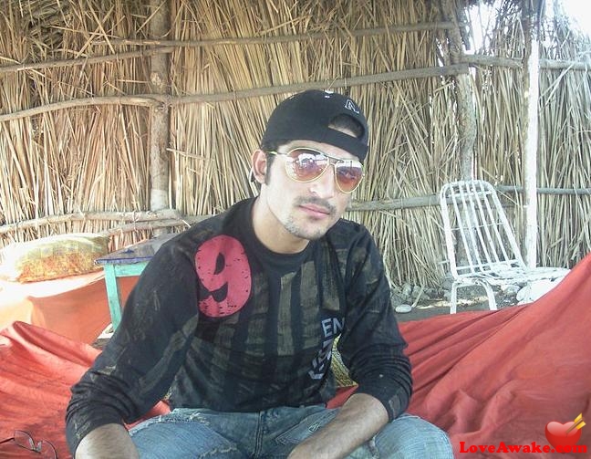 dr-munir Pakistani Man from Peshawar