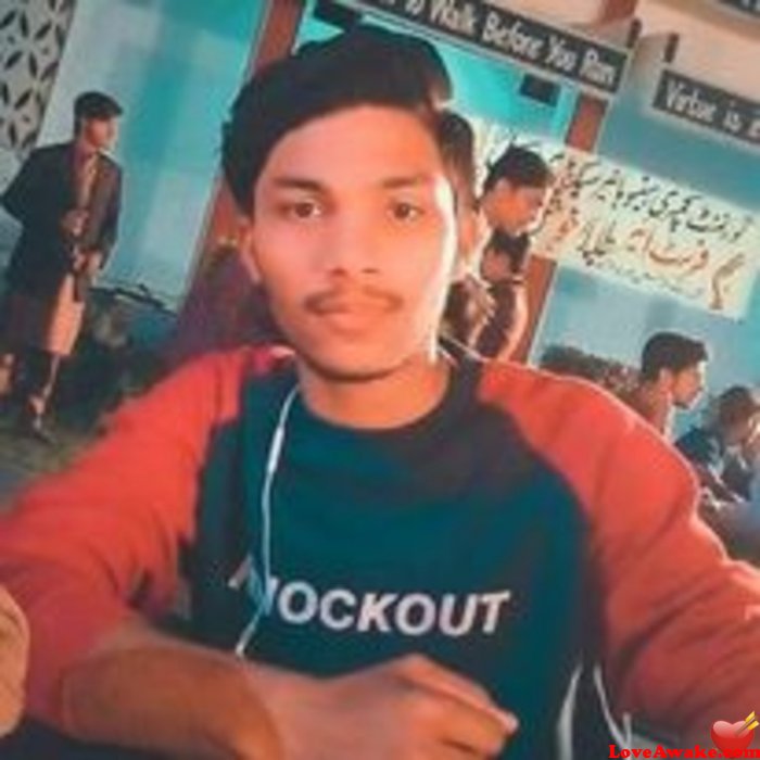 Tapeon Pakistani Man from Faisalabad