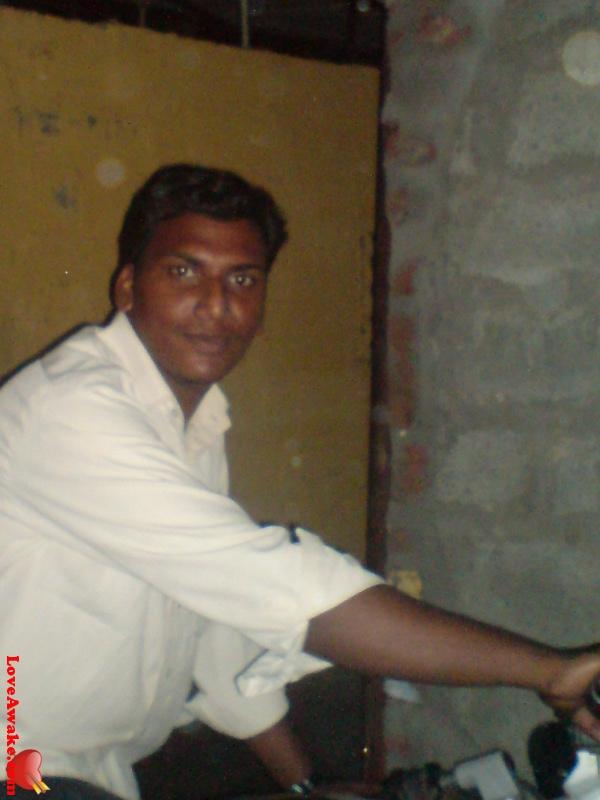 Laru9842101118 Indian Man from Madurai