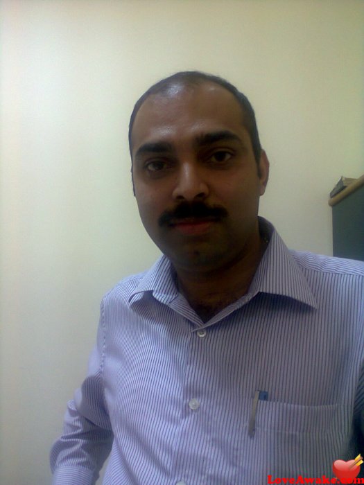 bm4u Qatari Man from Doha