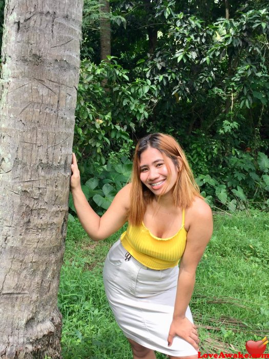 Margarits02 Filipina Woman from Batangas, Luzon
