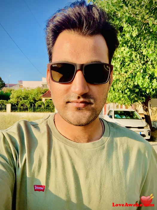 Adinos Greek Man from Athens = Athinai