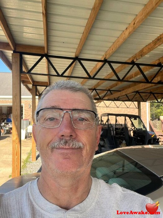 Bruceclark1 American Man from Tampa