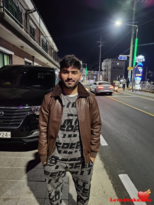 Yousifkhan Korean Man from Goseong-gun