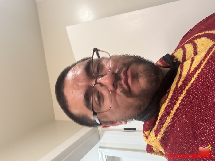 Vaz4Cas27 American Man from Northridge