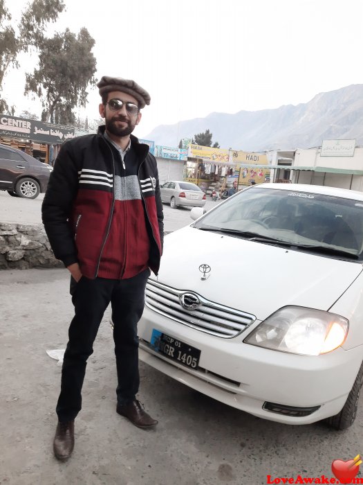 143786 Pakistani Man from Gilgit