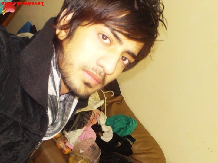 R009 Pakistani Man from Lahore