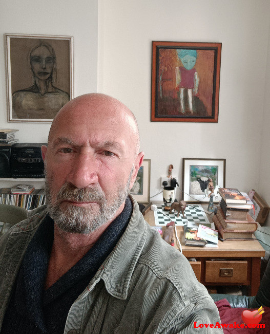 deshepherd UK Man from Hastings