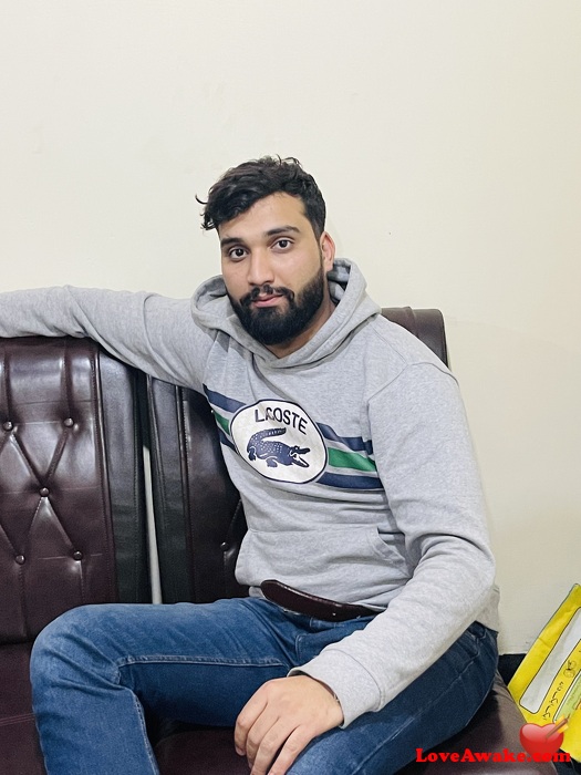 Ozium Pakistani Man from Lahore