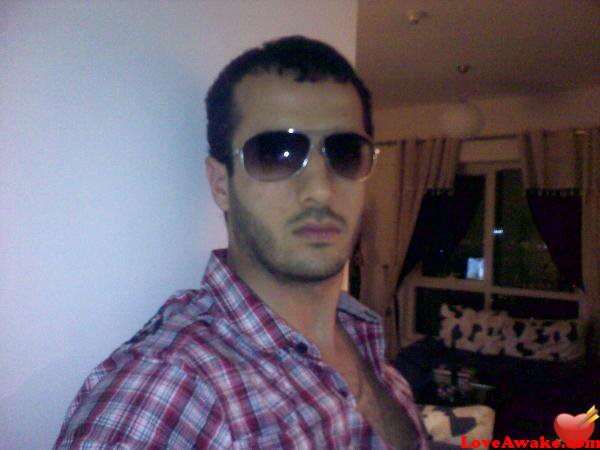 adam35 UAE Man from Dubai