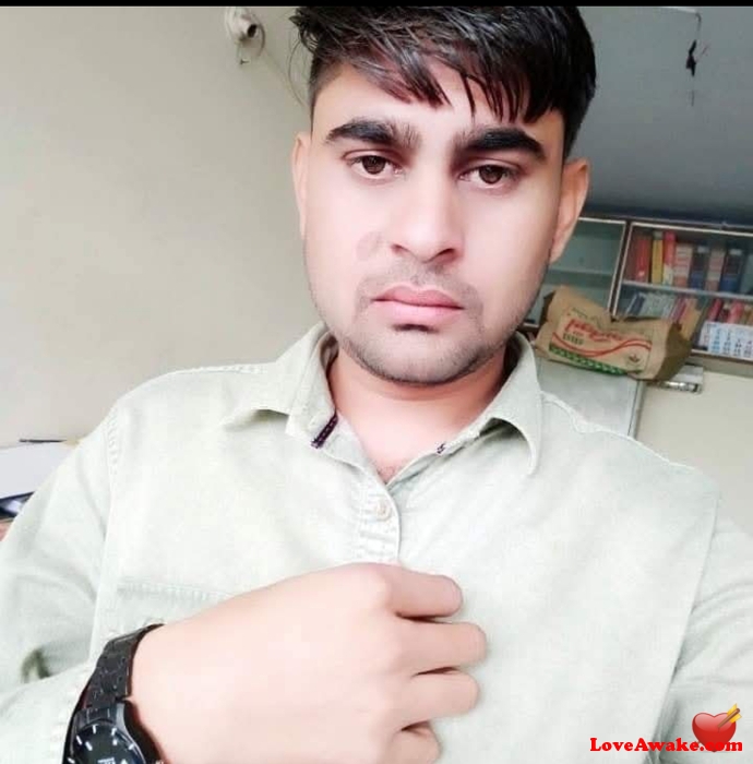 Kk122 Indian Man from Jabalpur