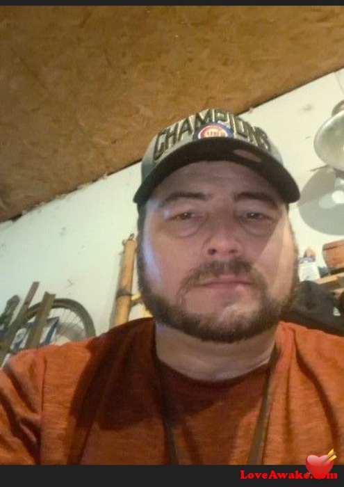 Friedpie69 American Man from Portsmouth