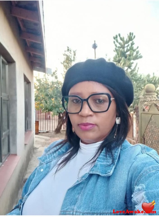 Tozi-1128 African Woman from Bloemfontein