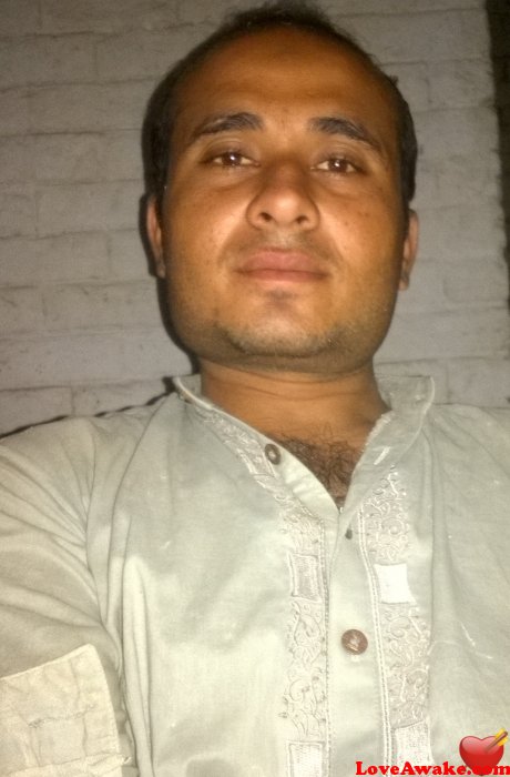 Rauffff Pakistani Man from Bahawalpur