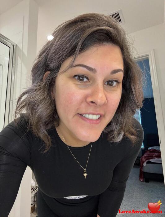 lelyon1012 American Woman from Bellevue