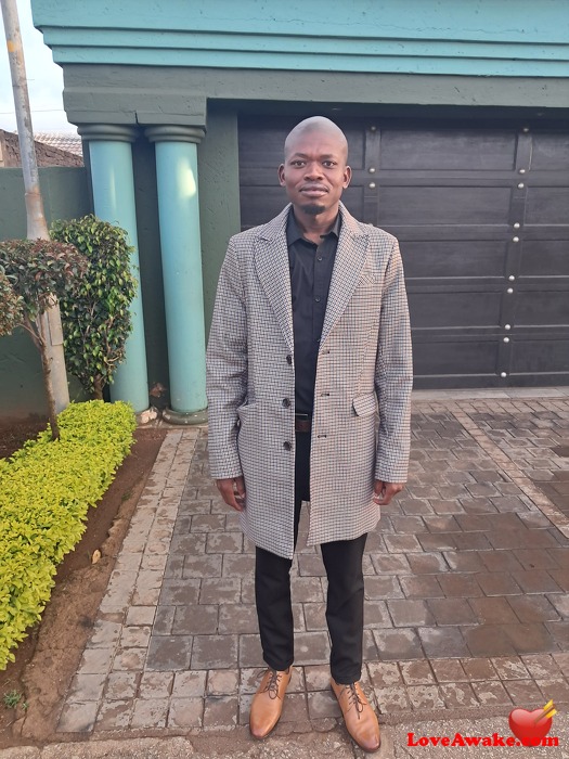 TrevorLove African Man from Mamelodi