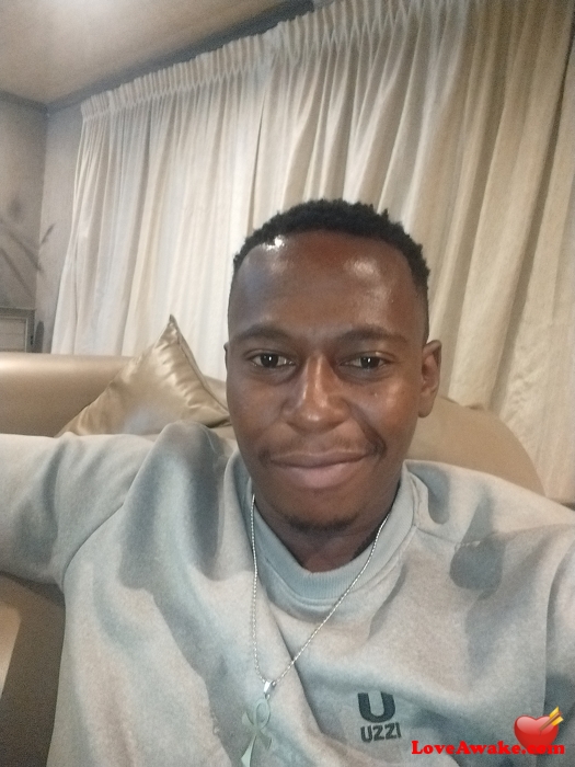 MRMIYAsir African Man from Katlehong
