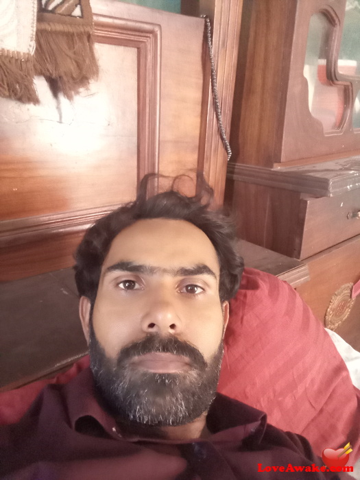 Amir45001 Pakistani Man from Rahim Yar Khan