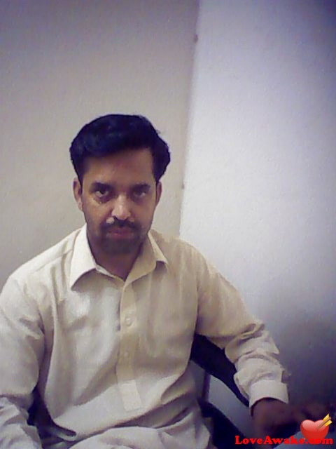 8565453343 Pakistani Man from Lahore