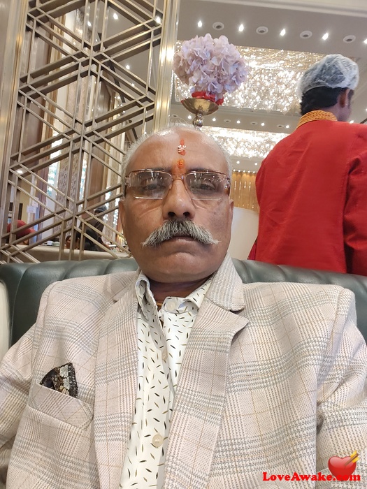 Guru6665 Indian Man from New Delhi