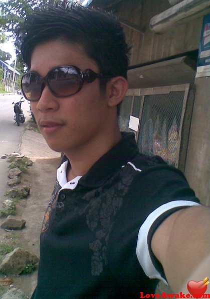 chrisjay Filipina Man from Batangas, Luzon