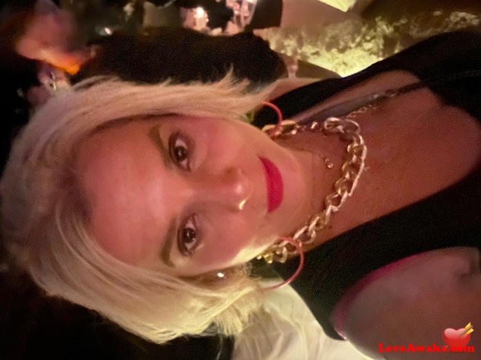 malywatson French Woman from Paris-La Defense