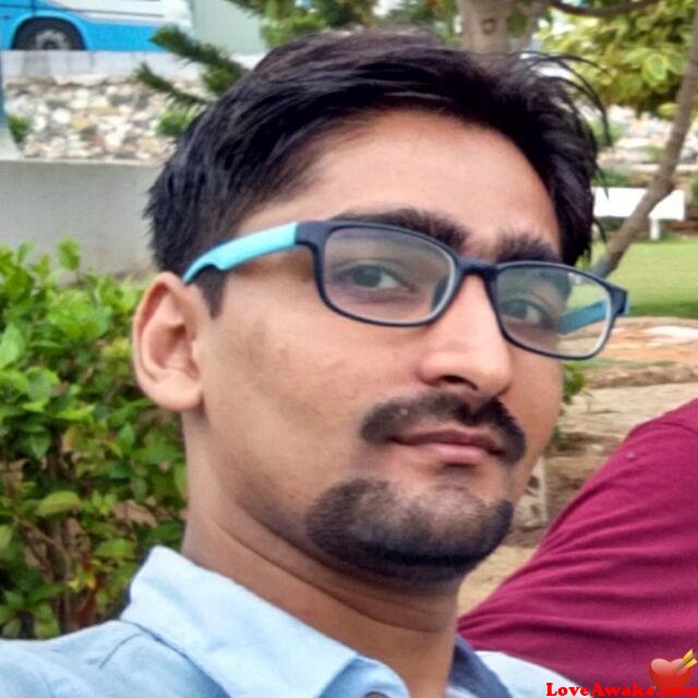 hasnainrajani Pakistani Man from Karachi