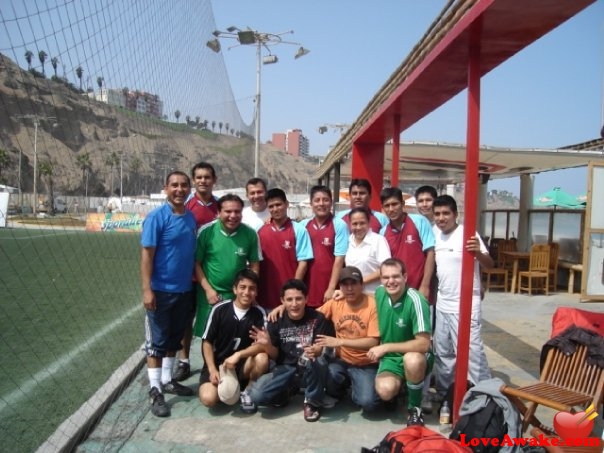 amicoel Peruvian Man from Lima