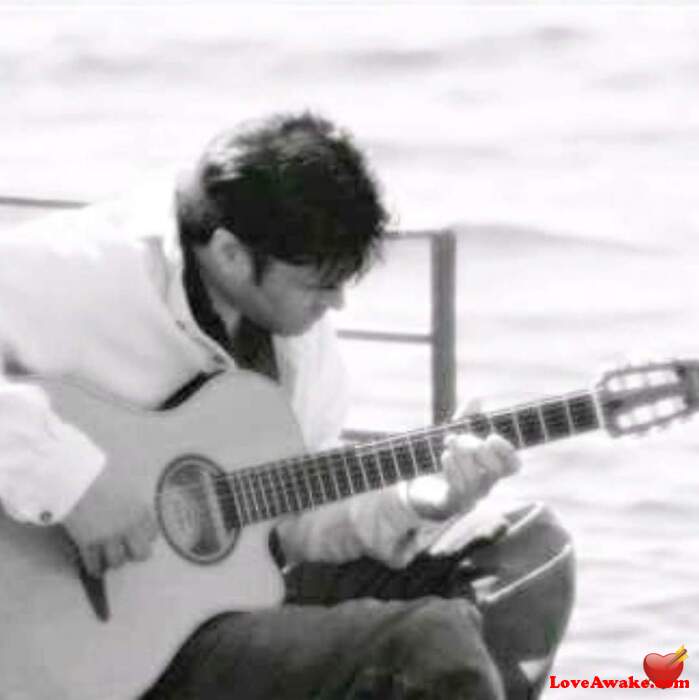 Music2heart4u Canadian Man from Ottawa