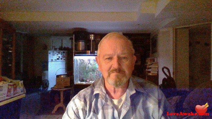 VIMAN54 Canadian Man from Campbell River