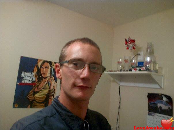 joshgeldart124 Canadian Man from Moncton